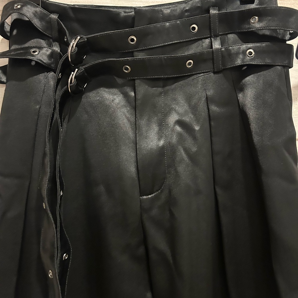 BLACK - Nonchalant Freya crop top and matching double-belted trousers - Picture 6 of 8